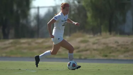 kiera-smeenge-uci-wsoc-2021-oregon-state-lbsu