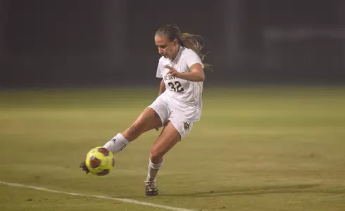 chloe-ragon-wsoc-2021-bwc-semi-ucsb