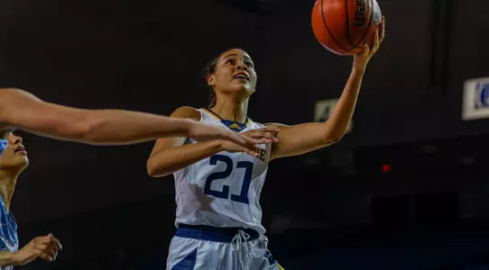 olivia-williams-wbb-2021-san-diego