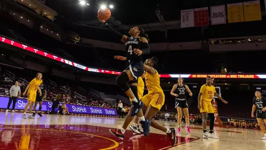 kayla-williams-wbb-2021-usc-action
