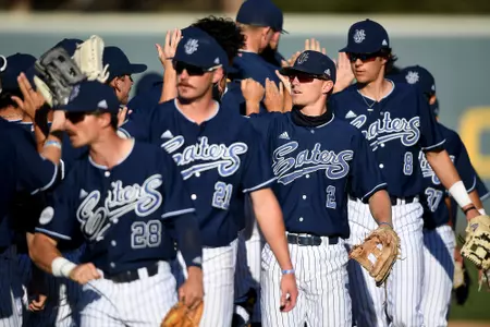 team-celebration-uci-bsb-2021-washington-blue-mcguire-palmer-peabody-hadeen