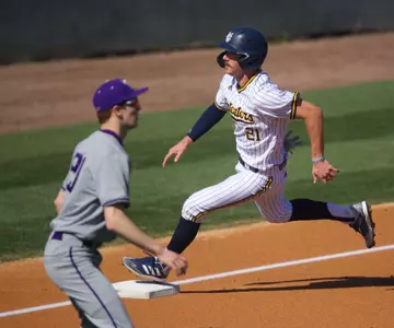 mike-peabody-uci-bsb-2021-washington-2-20-ucla