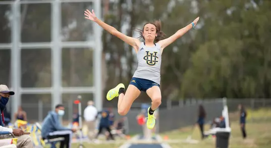 natalie-koppel-wtrack-2021-oc-dual-long-jump