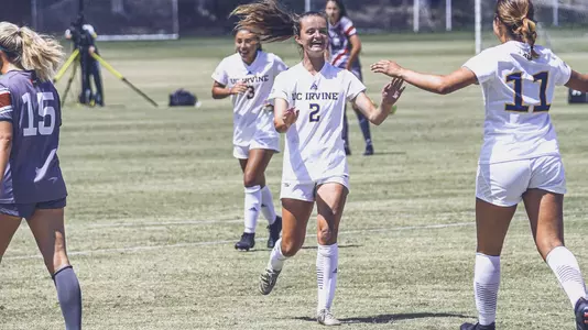 sophie-gillies-uci-wsoc-2021-csun-spring