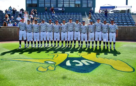 uci-bsb-2021-team-photo-seniors-cal-state-fullerton