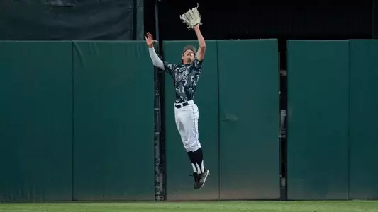 mike-peabody-uci-bsb-2021-stanford-regional-catch-abca