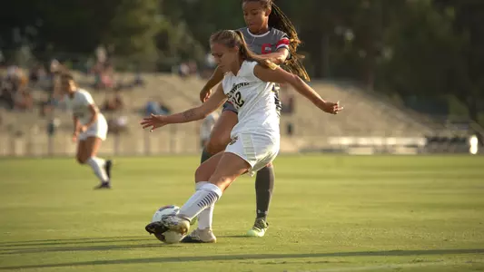 chloe-ragon-uci-wsoc-2021-csun-csf-lmu