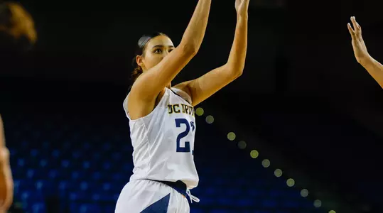 olivia-williams-wbb-2022-ucd
