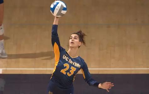 UC Irvine women's volleyball team to a 3-0 victory over CSU Bakersfield