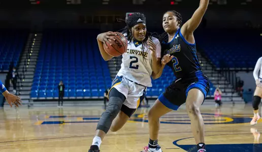 chloe-webb-wbb-2022-ucsb