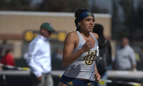 alexis-alexander-wtrack-2022-beach-opener