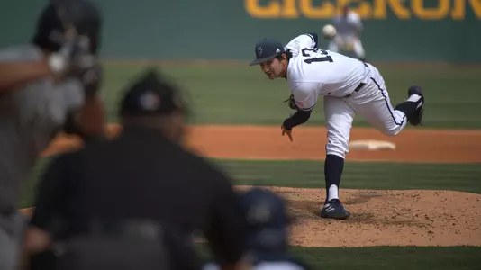 nick-pinto-uci-bsb-2022-uc-davis-hawaii