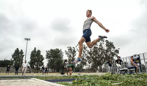 seth-enochs-mtrack-2022-vob-long-jump