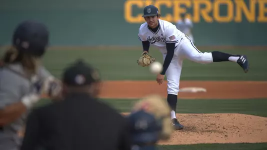 nick-pinto-uci-bsb-2022-ucd-cal-poly