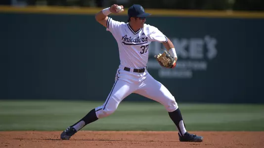 taishi-nakawake-uci-bsb-2022-uc-davis-mlb-draft-signing