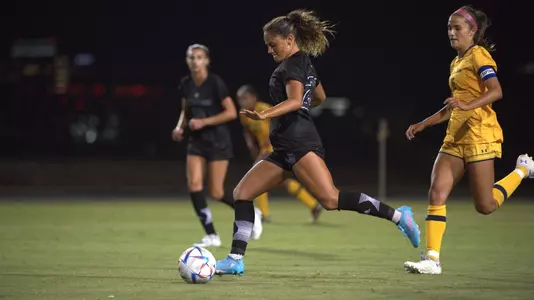 destinee-manzo-uci-wsoc-2022-cal-usd-csun