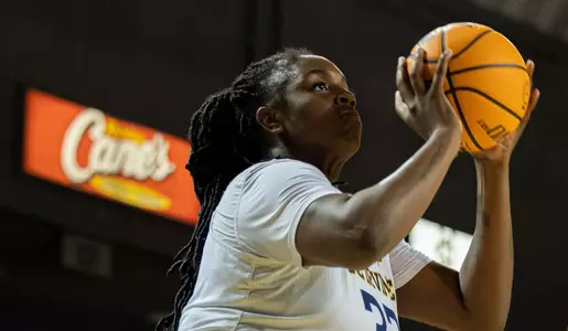 nevaeh-parkinson-wbb-2023-at-ucsd-recap