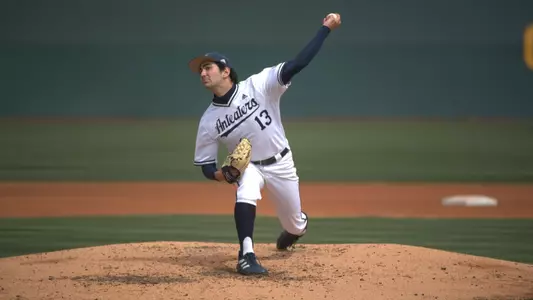 nick-pinto-uci-bsb-2023-2022-hawaii