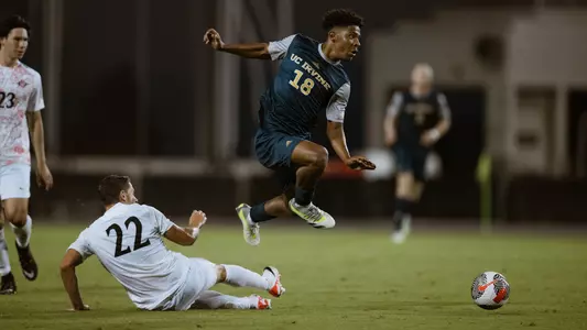 isaac-powell-uci-msoc-2023-sdsu-omaha-gonzaga