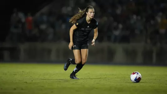 suus-debakker-uci-wsoc-2023-ucla-lbsu