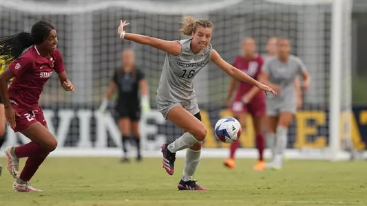 alyssa-moore-uci-wsoc-2023-stanford-oregon-state