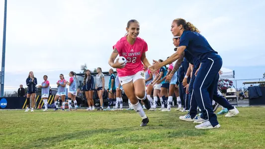 chloe-ragon-uci-wsoc-2024-team-longbeachstate-pregame