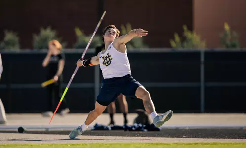 liam-miksic-mtrack-2024-beach-opener