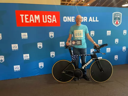 bryan-larsen-uci-2024-olympics-bike-cycling-paralympics