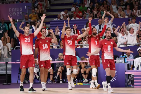 PARIS, FRANCE - AUGUST 02: Athletes from Team France react during the Men's Preliminary Round - Pool A match between Team France and Team Slovenia on day seven of the Olympic Games Paris 2024 at Paris Arena on August 02, 2024 in Paris, France. (Photo by Ezra Shaw/Getty Images)