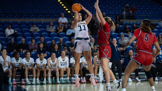 amelia-scharpf-wbb-2025-ucr-uh-preview