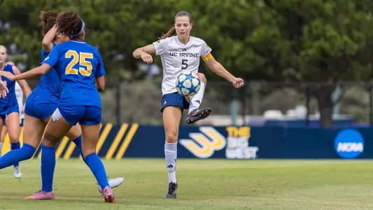 suus-debakker-uci-wsoc-2025-ucriverside-ucdavis