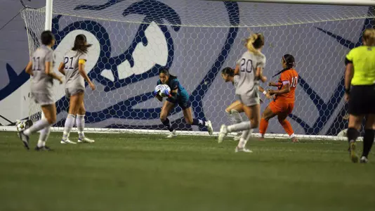 savanna-arruda-hailey-clingan-mihaela-perez-uci-wsoc-2025-calstatefullerton