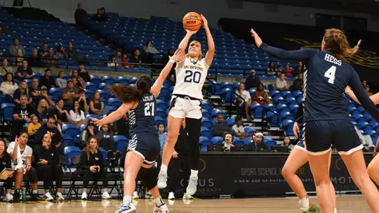hunter-hernandez-wbb-121525-big-west-pow