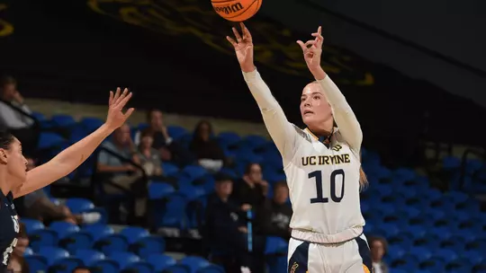 lauryn-madsen-wbb-2025-nmsu-utep-preview