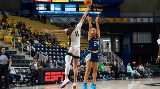 nevaeh-dean-wbb-2025-at-lbsu-recap