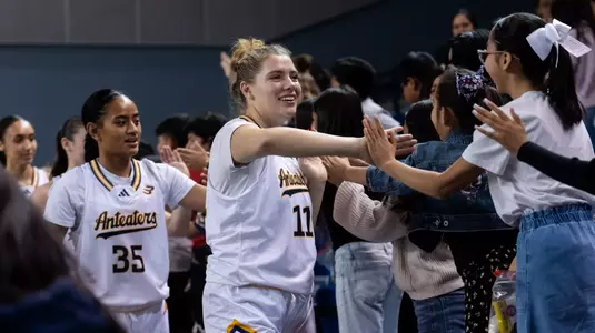 amelia-scharpf-wbb-senior-day