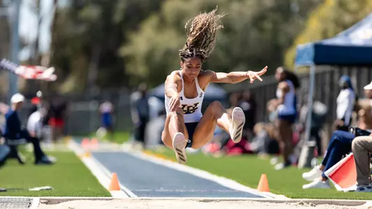 jolie-robinson-wtrack-2025-bryan-clay-multis-day-2