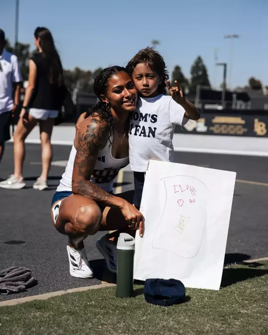 jolie-robinson-wtrack-2025-big-west-hep-1