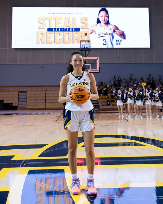 nikki-tom-wbb-2025-steals-record