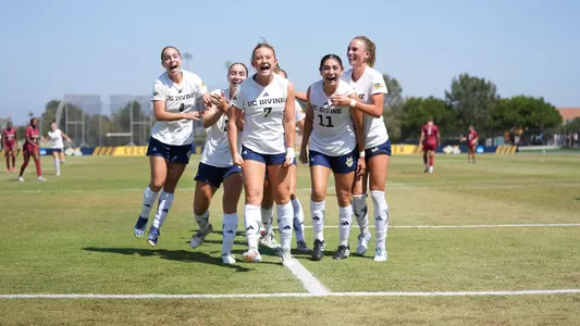 ella-mia-colombini-clara-samson-ariane-haysmanboaler-trinity-morales-uci-wsoc-2025-washingtonstate