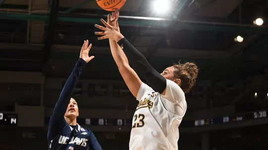 jada-wynn-wbb-2026-vs-ucd