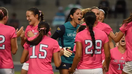 Savanna Arruda gets the team hyped before a 2026 match vs. CSUN