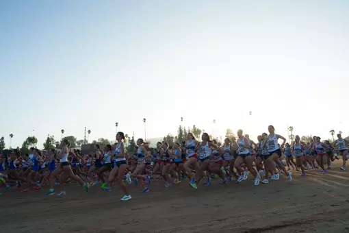 Women's Cross Country team