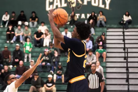 Jurian-Dixon-MBB-25-26