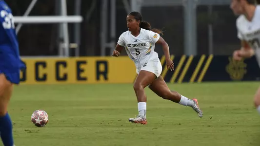 Mimi Dominguez cuts across the pitch in a 2026 match vs. Cal State Bakersfield