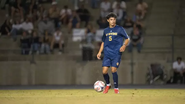Gustavo Gonzalez directs the attack in a 2026 match vs. Oregon State