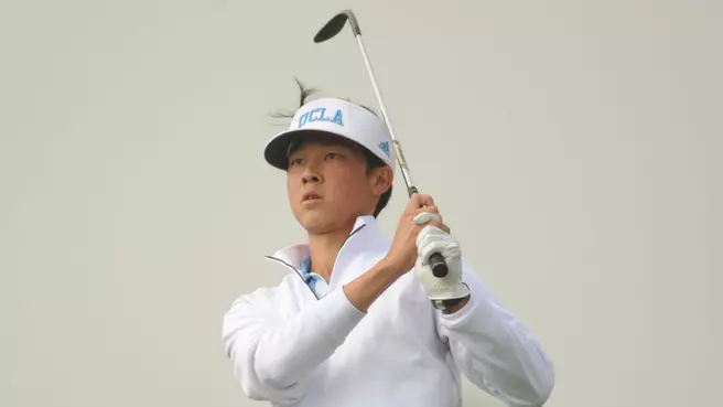 Golfers Looking Up after Round One in Hawaii
