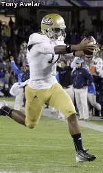 CBSSports.com Highlights Bruin Football Team