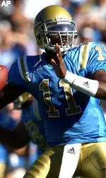 UCLA Shuts Down No. 9 Oregon, 16-0