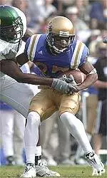 No. 17 UCLA Falls In Nailbiter to No. 7 Oregon, 21-20